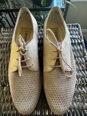 Paul Green Leather Lace Up Oxfords women’s Size 8.5